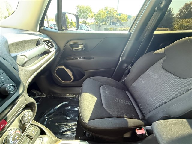 2017 JEEP RENEGADE - Image 42