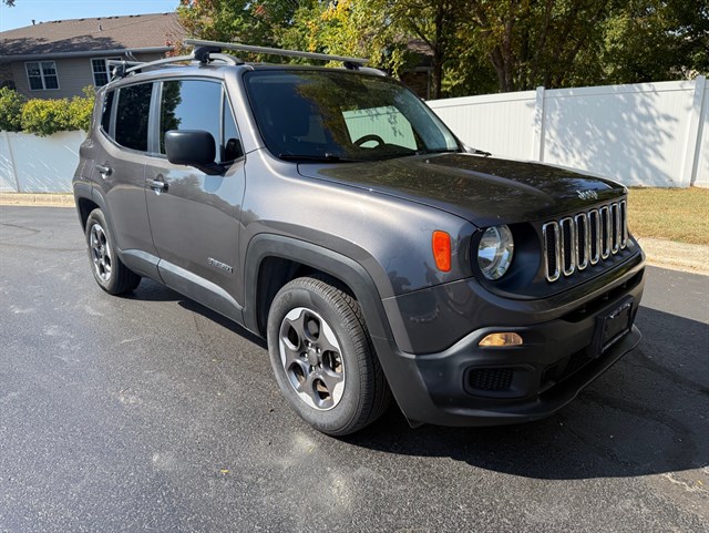 2017 JEEP RENEGADE - Image 12