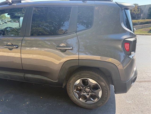 2017 JEEP RENEGADE - Image 34