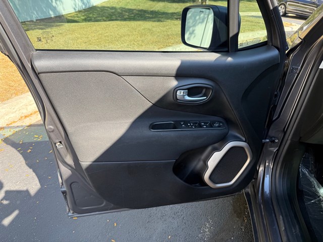 2017 JEEP RENEGADE - Image 45