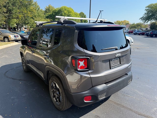 2017 JEEP RENEGADE - Image 8