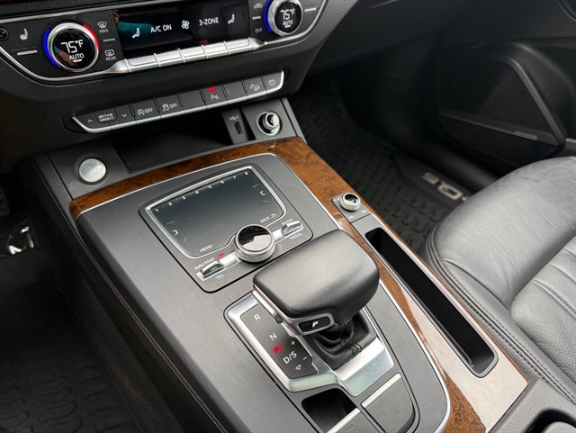 2018 AUDI Q5 - Image 18