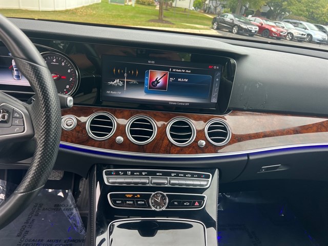 2017 MERCEDES-BENZ E-CLASS - Image 22