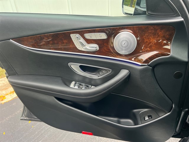 2017 MERCEDES-BENZ E-CLASS - Image 25