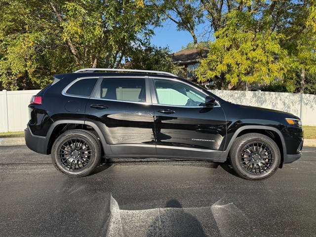 2019 JEEP CHEROKEE - Image 4