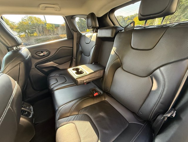 2019 JEEP CHEROKEE - Image 23