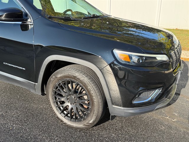 2019 JEEP CHEROKEE - Image 33