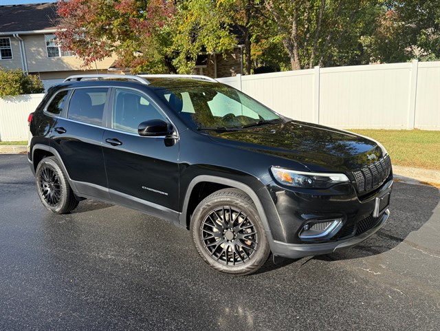 2019 JEEP CHEROKEE - Image 1
