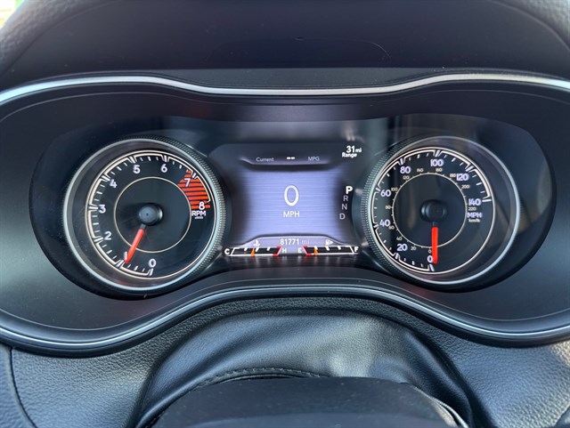 2019 JEEP CHEROKEE - Image 38