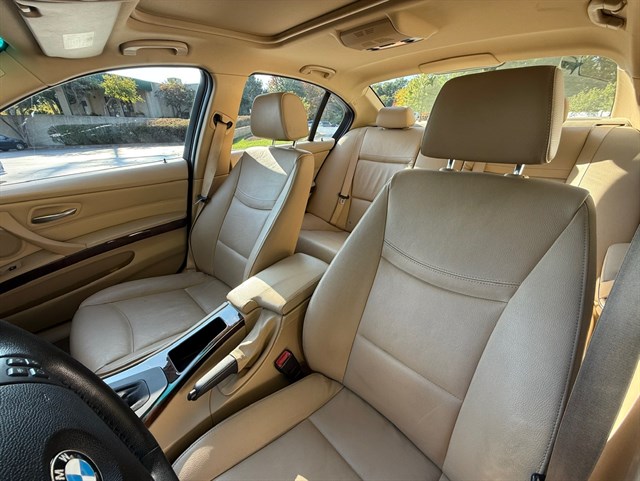 2011 BMW 328I - Image 13