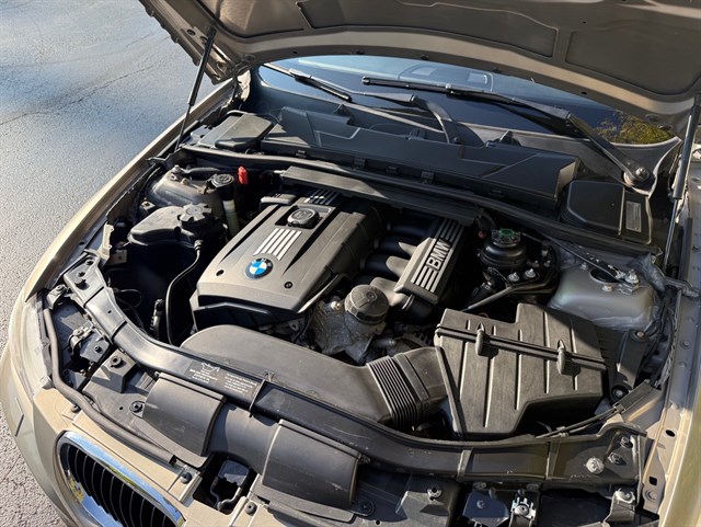 2011 BMW 328I - Image 31