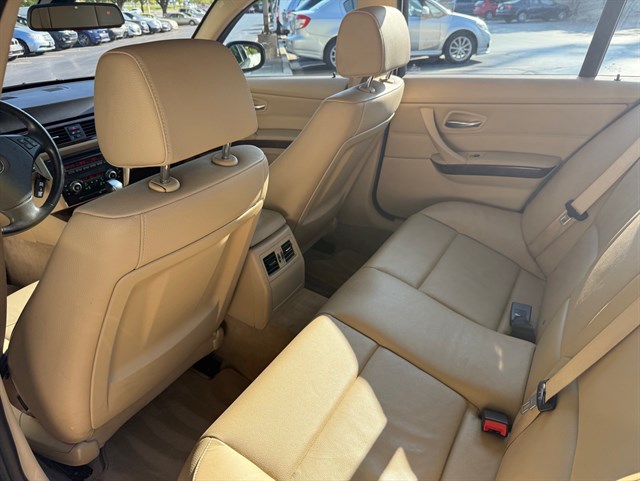 2011 BMW 328I - Image 27