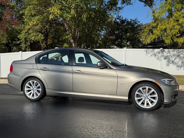 2011 BMW 328I - Image 4