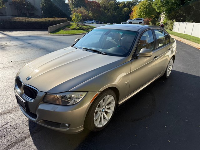 2011 BMW 328I - Image 9