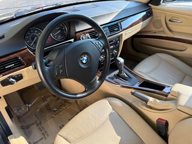 2011 BMW 328I - Image 15