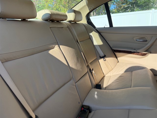 2011 BMW 328I - Image 23