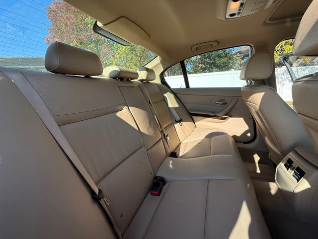 2011 BMW 328I - Image 22