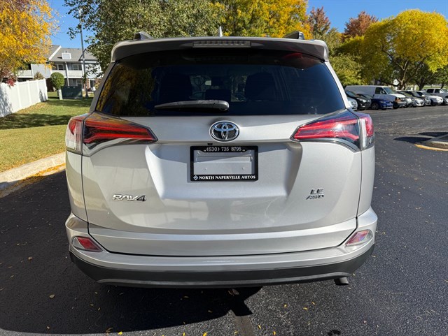 2017 TOYOTA RAV4 - Image 6