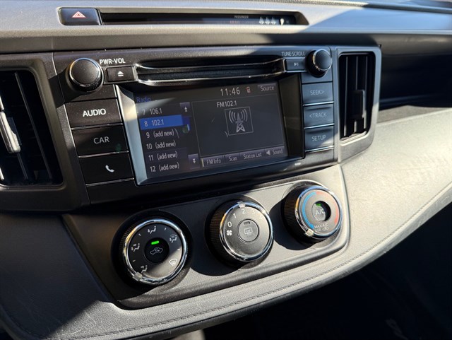 2017 TOYOTA RAV4 - Image 15