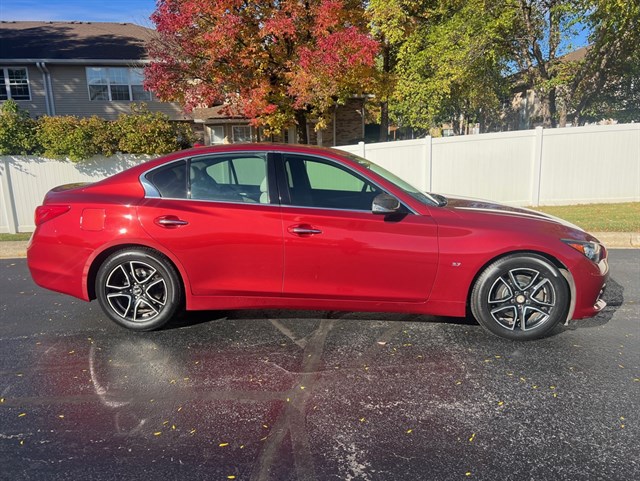 2015 INFINITI Q50 - Image 4