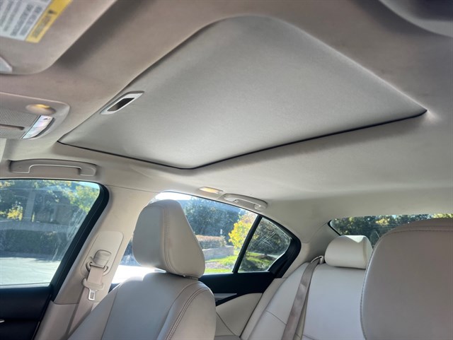 2015 INFINITI Q50 - Image 21