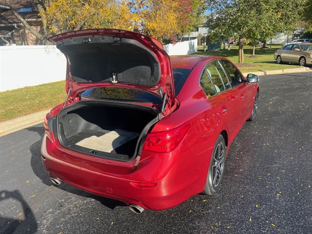 2015 INFINITI Q50 - Image 14