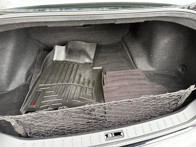 2015 INFINITI Q40 - Image 24