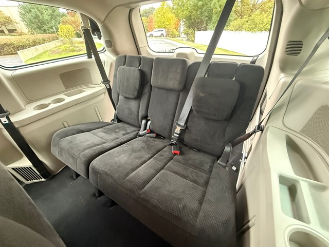 2016 DODGE GRAND CARAVAN - Image 24