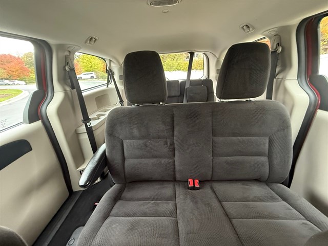 2016 DODGE GRAND CARAVAN - Image 21