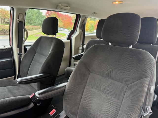 2016 DODGE GRAND CARAVAN - Image 29