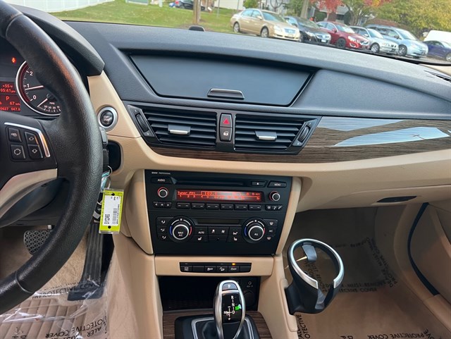 2014 BMW X1 - Image 27