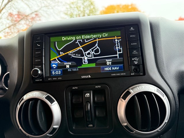 2011 JEEP WRANGLER - Image 19