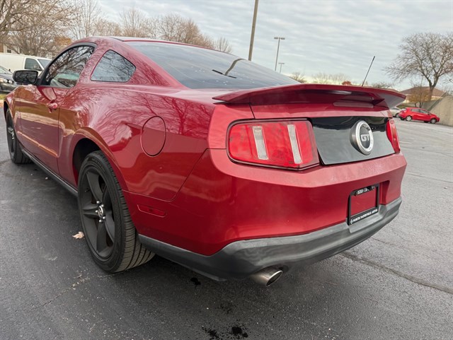 2010 FORD MUSTANG - Image 28