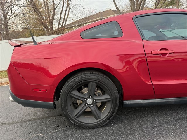 2010 FORD MUSTANG - Image 29