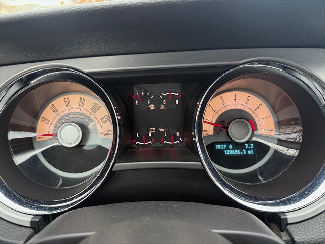 2010 FORD MUSTANG - Image 14