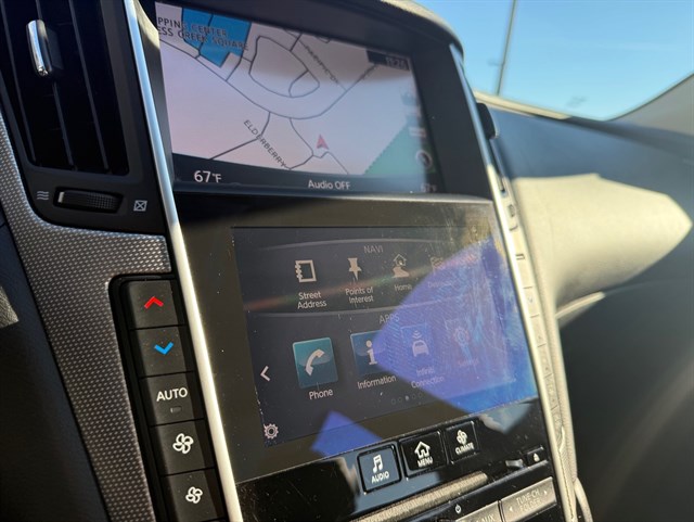 2015 INFINITI Q50 - Image 33