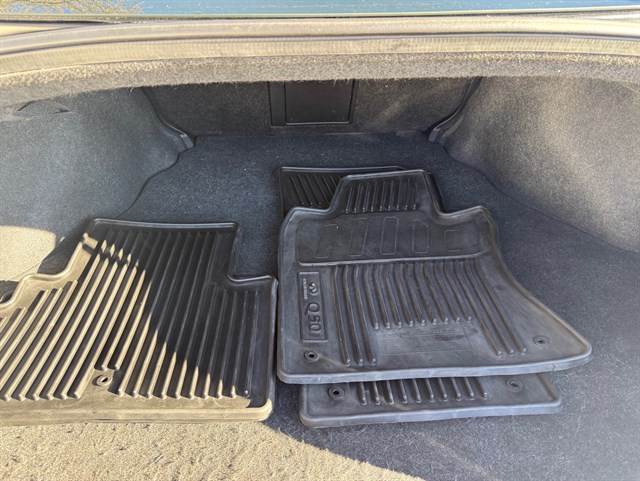 2015 INFINITI Q50 - Image 25