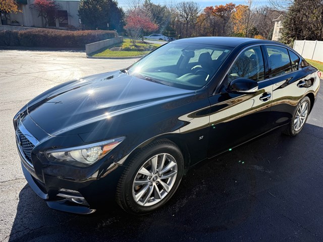 2015 INFINITI Q50 - Image 11