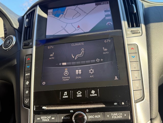 2015 INFINITI Q50 - Image 32