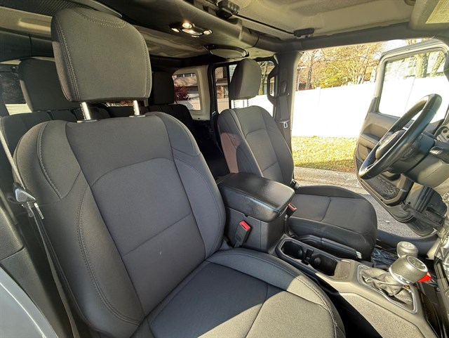 2019 JEEP WRANGLER - Image 25