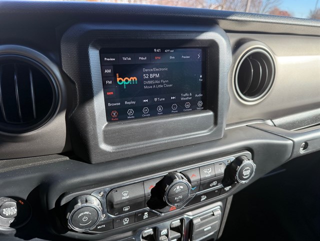 2019 JEEP WRANGLER - Image 31