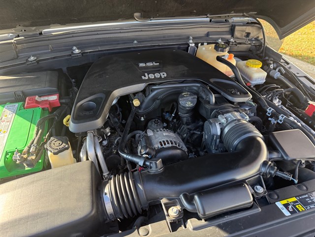 2019 JEEP WRANGLER - Image 34