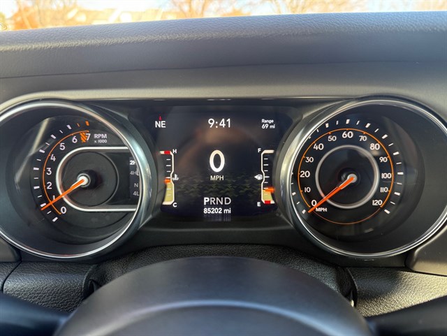 2019 JEEP WRANGLER - Image 22