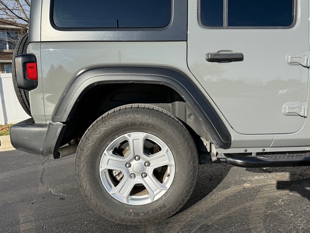 2019 JEEP WRANGLER - Image 14