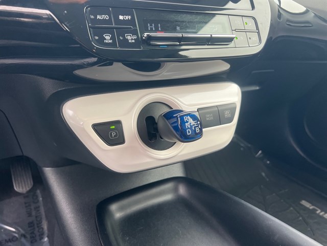 2018 TOYOTA PRIUS - Image 32