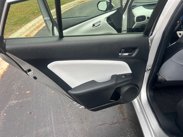 2018 TOYOTA PRIUS - Image 44