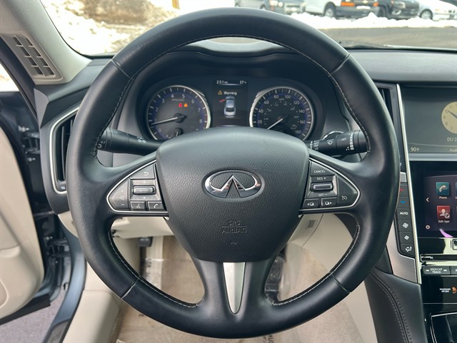 2014 INFINITI Q50 - Image 21