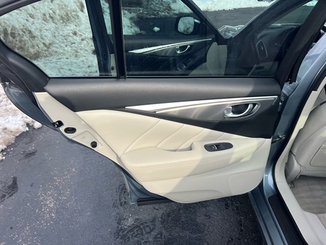 2014 INFINITI Q50 - Image 40