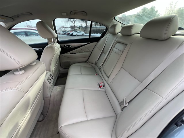 2014 INFINITI Q50 - Image 37