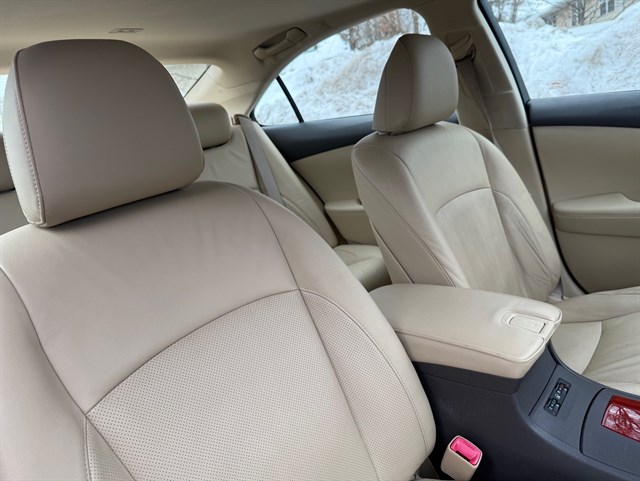 2007 LEXUS ES - Image 19